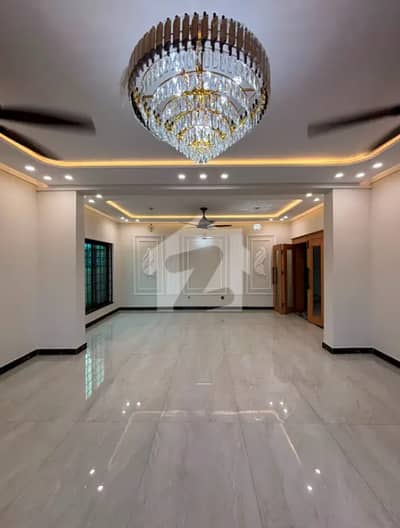 1 kanal Main Double road (150- ft) Brand New House G-13/4