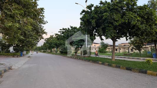 گلبرگ ریزیڈنشیا - بلاک ایچ گلبرگ ریزیڈنشیا,گلبرگ,اسلام آباد میں 7 مرلہ رہائشی پلاٹ 1.55 کروڑ میں برائے فروخت۔ گلبرگ ریزیڈنشیا - بلاک ایچ گلبرگ ریزیڈنشیا,گلبرگ,اسلام آباد میں 7 مرلہ رہائشی پلاٹ 1.55 کروڑ میں برائے فروخت۔