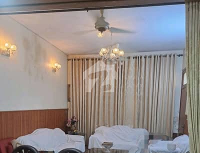 10 Marla House For sale In The Perfect Location Of Model Town Extension 10 Marla House For sale In The Perfect Location Of Model Town Extension