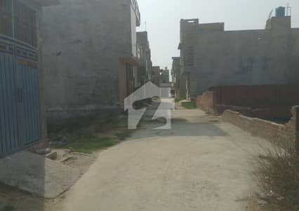 3 Marla plot size 20ft front length 34 on sale gajjumate green cape housing scheme metro station gajjumate Lahore