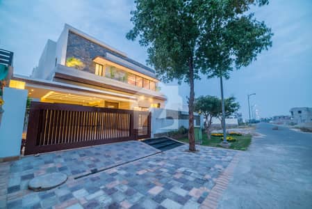 DHA Phase 6 House Sized 20 Marla For rent