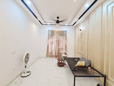 **Well-Maintained 5 Marla House for Sale in Paragon City