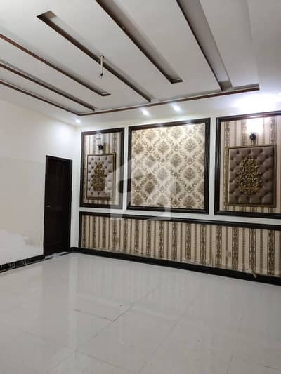 Upper Portion For Rent With Gass At The Prime Location In Paragon City Grove Block