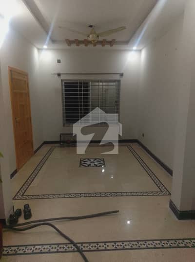 جی ۔ 11/2 جی ۔ 11,اسلام آباد میں 3 کمروں کا 8 مرلہ بالائی پورشن 1.15 لاکھ میں کرایہ پر دستیاب ہے۔