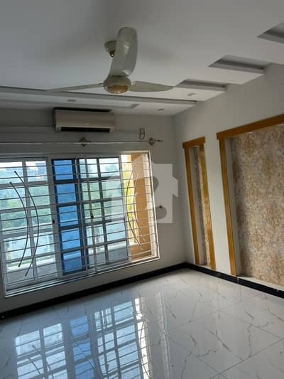20 Marla Upper Portion Available For Rent