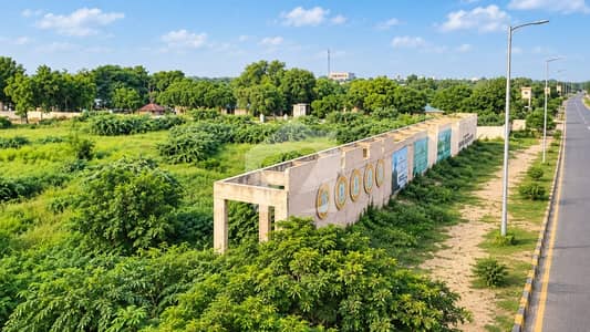 Land For Sale In Most Prime Location In Shahra E Faisal.