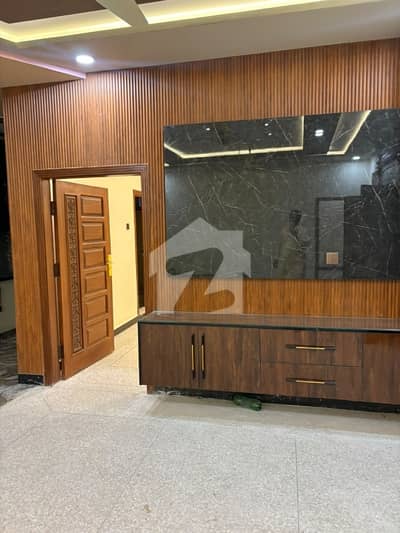 Kanal Fresh Upper Portion Available Fot Rent