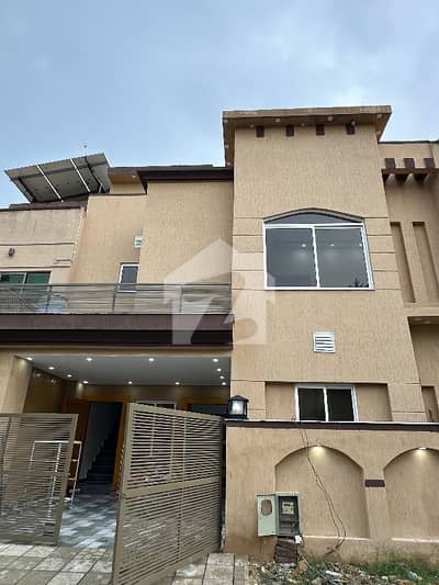 Usman Block 7M Like brand New Fully Furnished Ground Portion With Gass Electric Meter Seperate Available For Rent