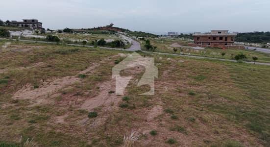 AGHOCHS PHASE 2 Hieght Location 14 Marla Plot For Sale.