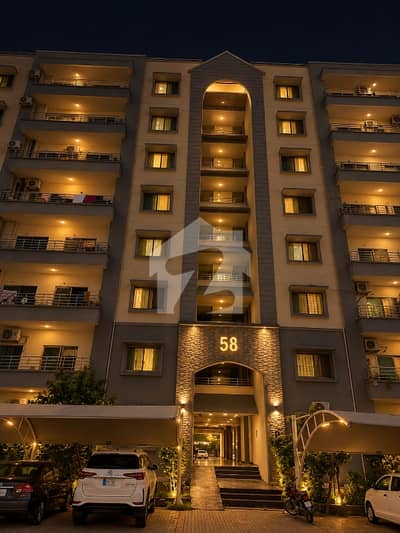 10 Marla 3 Bedrooms Investment Price Apartment For Sale.