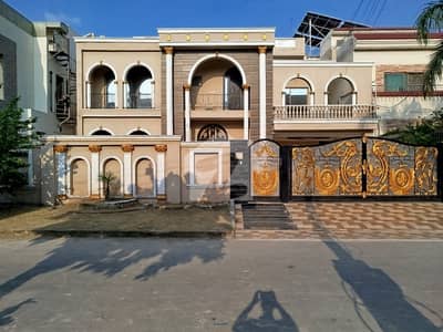 ویلینشیاء ہاؤسنگ سوسائٹی لاہور میں 6 کمروں کا 1 کنال مکان 9.0 کروڑ میں برائے فروخت۔