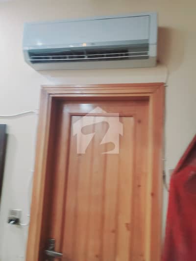 Vip Beautiful 3.5 Marla Portion Is Available For Rent In Sabzazar Scheme Lahore