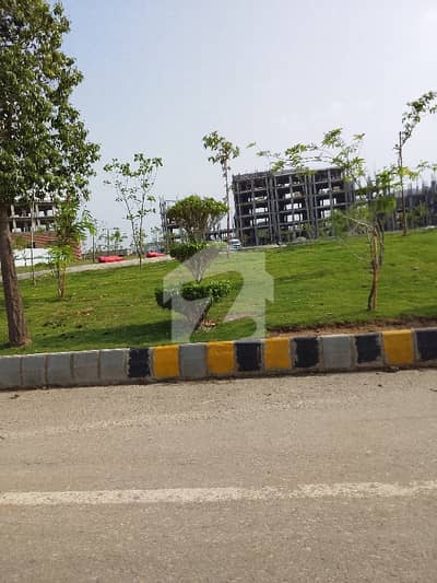 ڈی ایچ اے فیز 5 - سیکٹر اے ڈی ایچ اے ڈیفینس فیز 5,ڈی ایچ اے ڈیفینس,اسلام آباد میں 1 کنال رہائشی پلاٹ 3.05 کروڑ میں برائے فروخت۔ ڈی ایچ اے فیز 5 - سیکٹر اے ڈی ایچ اے ڈیفینس فیز 5,ڈی ایچ اے ڈیفینس,اسلام آباد میں 1 کنال رہائشی پلاٹ 3.05 کروڑ میں برائے فروخت۔