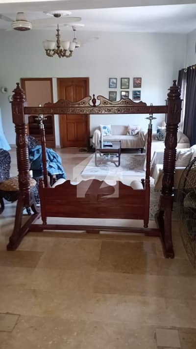 UPPER PORTION FOR RENT