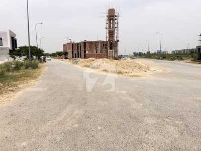 ڈی ایچ اے فیز 8 - بلاک ایکس ڈی ایچ اے فیز 8,ڈی ایچ اے ڈیفینس,لاہور میں 2 کنال رہائشی پلاٹ 12.0 کروڑ میں برائے فروخت۔