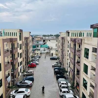 razia complex studio flat for sale