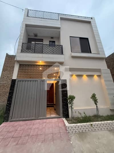 سودائیس ولاز ورسک روڈ,پشاور میں 4 کمروں کا 3 مرلہ مکان 1.35 کروڑ میں برائے فروخت۔ سودائیس ولاز ورسک روڈ,پشاور میں 4 کمروں کا 3 مرلہ مکان 1.35 کروڑ میں برائے فروخت۔