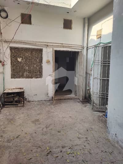 3 marla lower portion house available for rent in ma Jinnah road engeering evenue