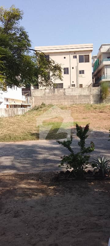 Front Open Top highetd location Plot For Sale in DHA 1 Sector C