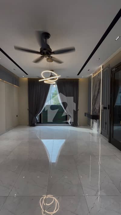10 Marla Unique House For Sale In Wapda City Faisalabad