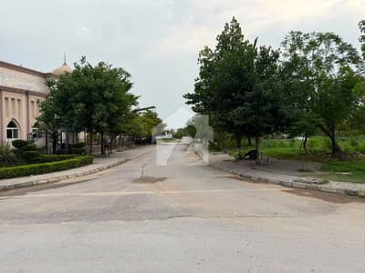 Good Location 1 Kanal Plot For Sale River Garden Island