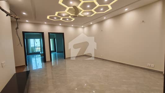 Brand New 3 Bed None Furnished Apartment For Rent Facing Park