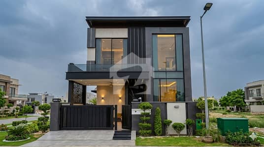 9 Marla Modern House With Basement For Sale in Phase 4, KK Block, DHA Lahore 9 Marla Modern House With Basement For Sale in Phase 4, KK Block, DHA Lahore