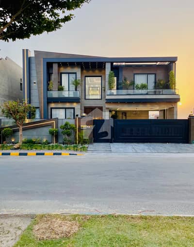 A Semi Furnished 1 Kanal Ultra Modern Designer House For Sale On Main Boulevard