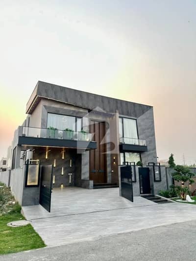1 Kanal Elegant And Fully Maintained, Furnished Super Hot Located Bungalow Is Available For Sale In The Best Block Of DHA Lahore.