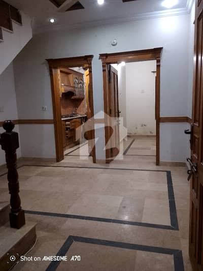 25*40 4 Marla Ground Portion Available For Rent with out indoor car parking