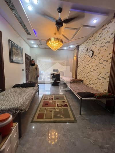 A BEAUTIFUL 10 MARLA HOUSE FOR SALE