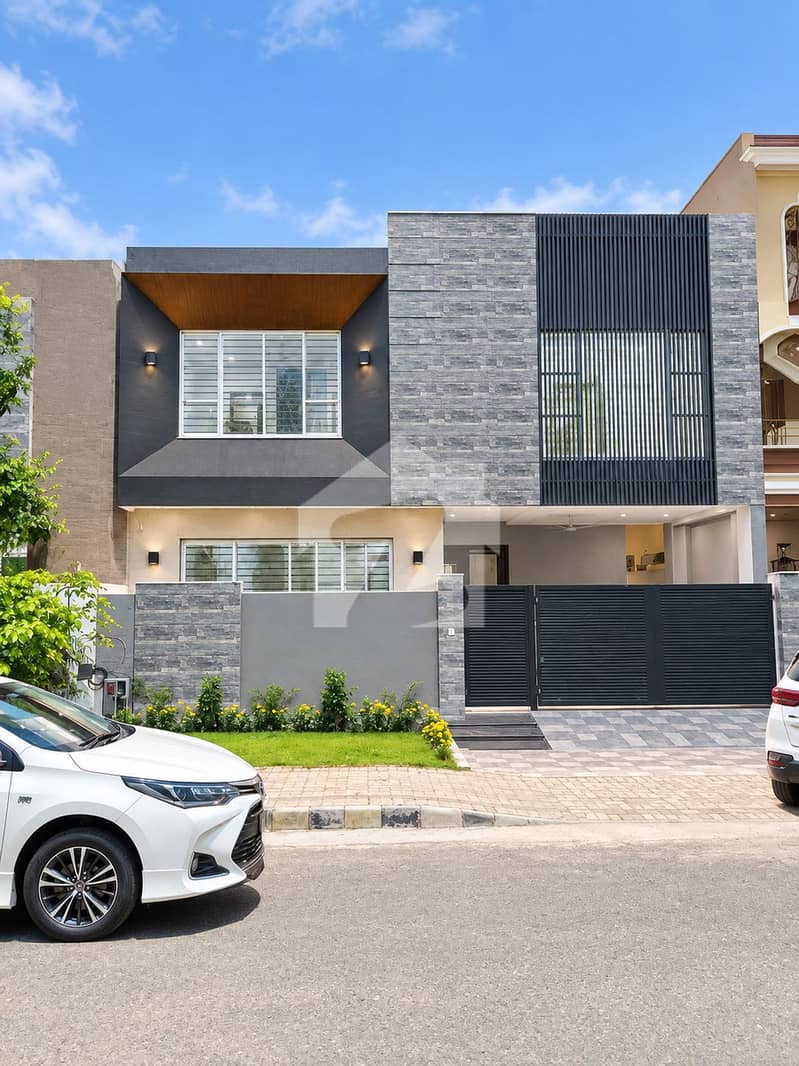 Ultra Modern House For Sale Ultra Modern House For Sale
