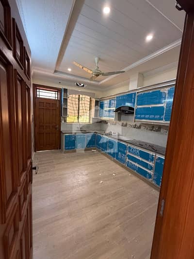 10 Marla Brand New Upper Portion Available Rent G-14