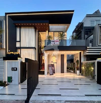 10 Marla Brand New Designer Ultra Modern House For Sale