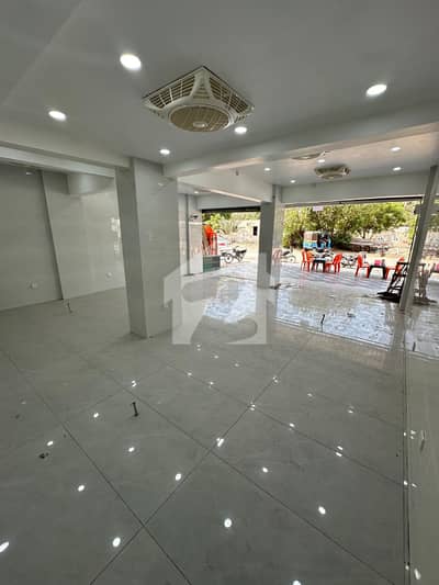 BRAND NEW SHOPS AVAILABLE FOR RENY MOST PRIME-LOCATION IN CLIFTON BLOCK-2 KARACHI.