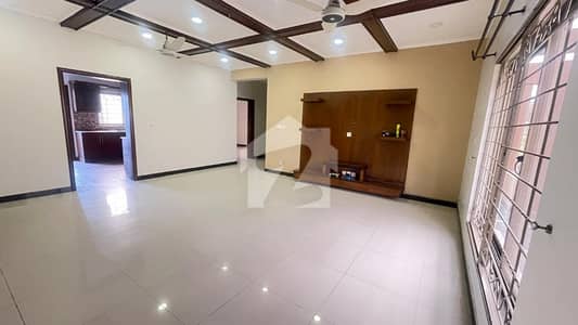 Good Location, Reasonable Rent Upper Portion Available In DHA Phase 3