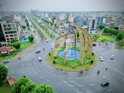 BUILDER LOCATION PLOT NO 145 FOR SALE IN GHAZNAVI BLOCK SECTOR F BAHRIA TOWN LAHORE.