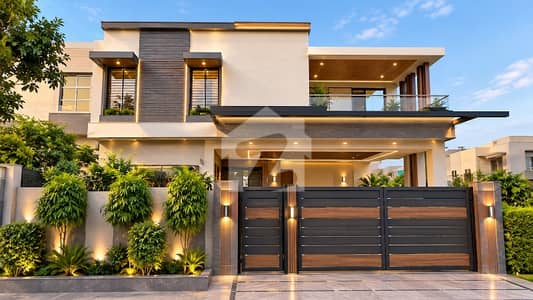 10 Marla old house available for sale corner lake city meadows near DHA phase 5 10 Marla old house available for sale corner lake city meadows near DHA phase 5