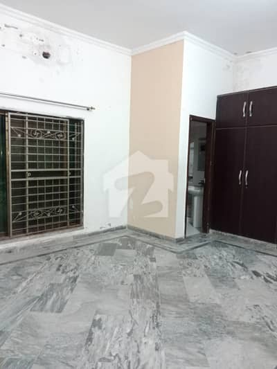 Independent Lower Portion For Rent At The Prime Location In Guldasht Town A Block
