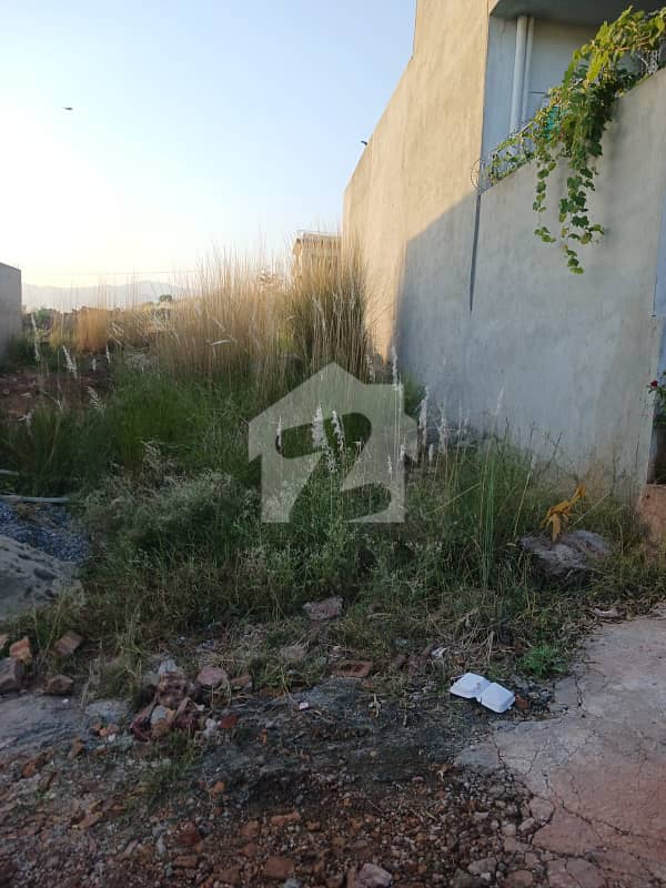 10 Marla Plot For Sale In Banigala Islamabad 10 Marla Plot For Sale In Banigala Islamabad
