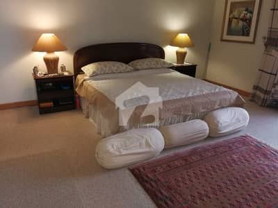 State-of-the-Art Corner House in Excellent Condition for Sale Falcon Complex Faisal Near The City School PAF Chapter