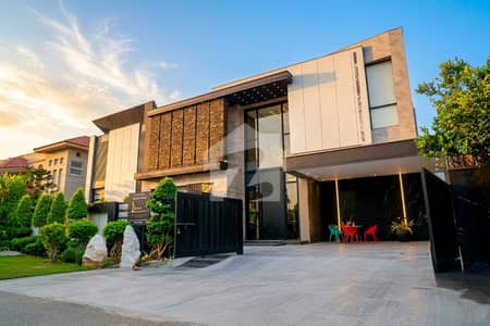 1 Kanal Top Quality Build Luxurious Beautiful Modern Design Villa With Basement For Sale In DHA Lahore Phase 6 Prime Location