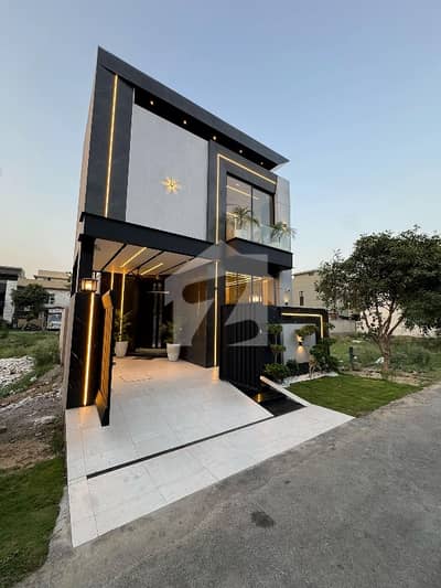 5 Marla Brand New Top Quality Ultra Modern Villa For Sale In DHA