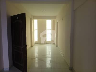 Office for sale 535 sq feet zulfiqar commercial dha phase 8 Karachi