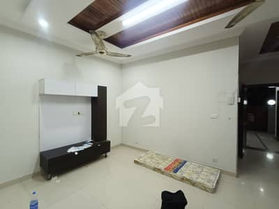 7 Marla Beautiful Brand New Double Storey House Available For Rent 7 Marla Beautiful Brand New Double Storey House Available For Rent
