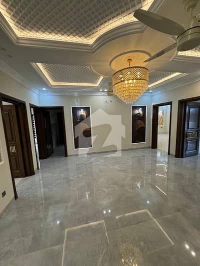 D12 1 kanal upper portion available for rent