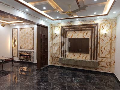 A Centrally Located Lower Portion Is Available For Rent In Lahore