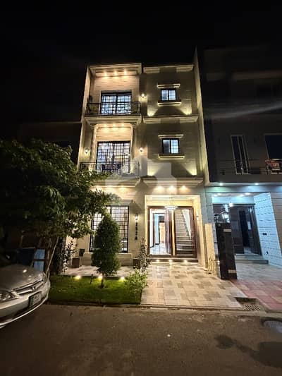 3.33 MARLA TRIPLE STORY BRAND NEW HOUSE FOR SALE BLOCK B UNION GREEN COLLEGE ROAD LAHORE 3.33 MARLA TRIPLE STORY BRAND NEW HOUSE FOR SALE BLOCK B UNION GREEN COLLEGE ROAD LAHORE
