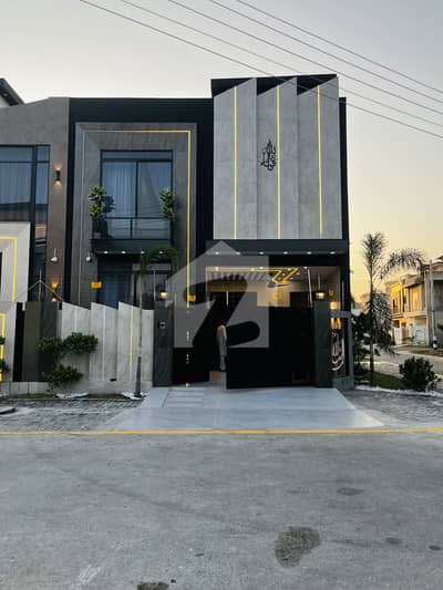 5.5 Marla Corner Category House For Sale 5.5 Marla Corner Category House For Sale