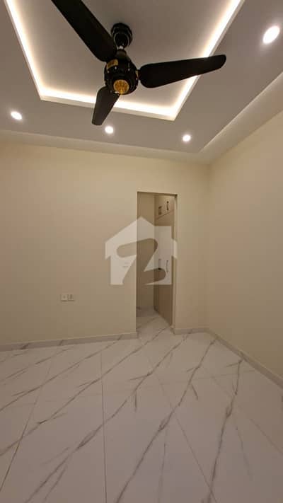 A 5 Marla Brand New desiner Beautifully House for sale